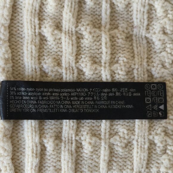Zara Oversized V-neck Cable Knit Sweater | Size Small - Picture 6 of 8